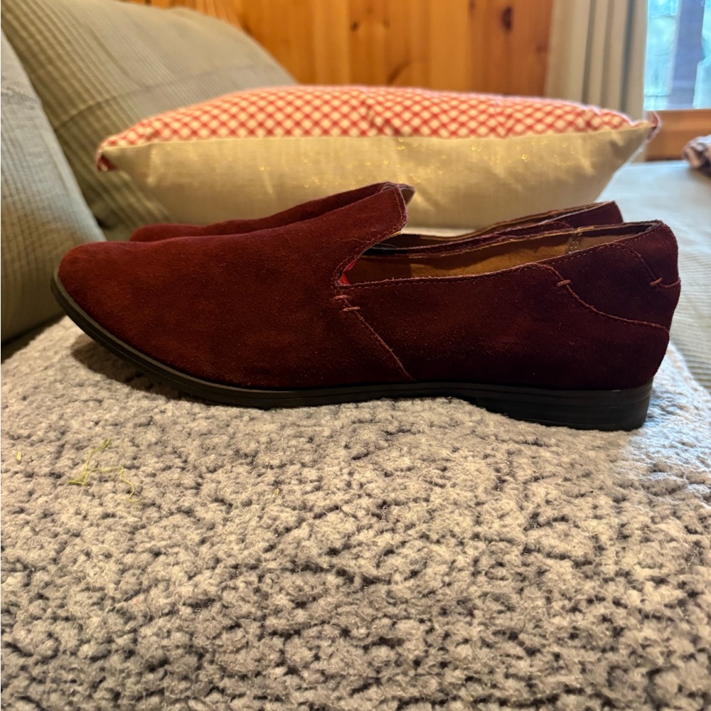 Rockport "Perpetua" women's suede slip-on loafers size 9.5
